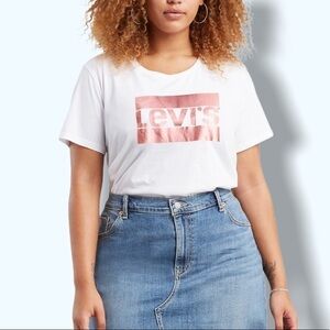 NWT Levi’s Pink Logo T-shirt Sz 3X